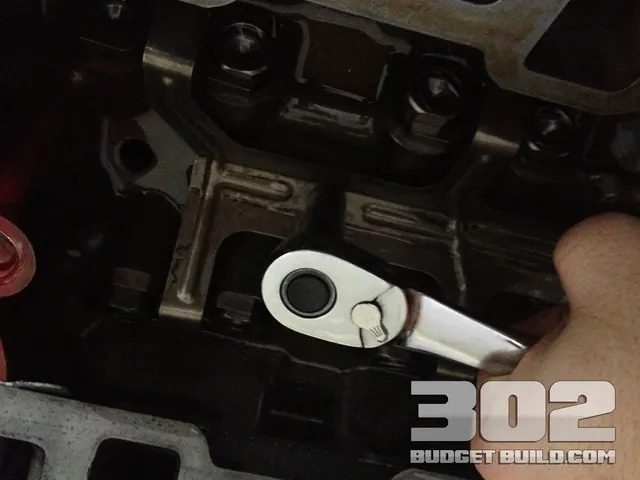 How To Install Roller Lifters on a Small Block Ford 302 5.0L Roller Engine