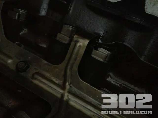 How To Install Roller Lifters on a Small Block Ford 302 5.0L Roller Engine